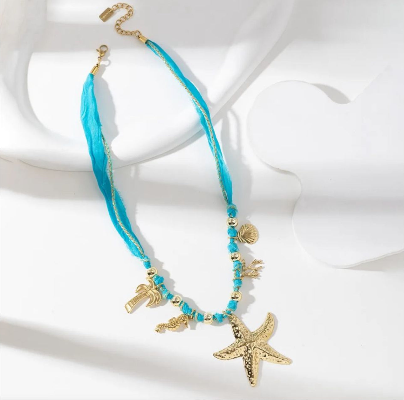 Collier YLA