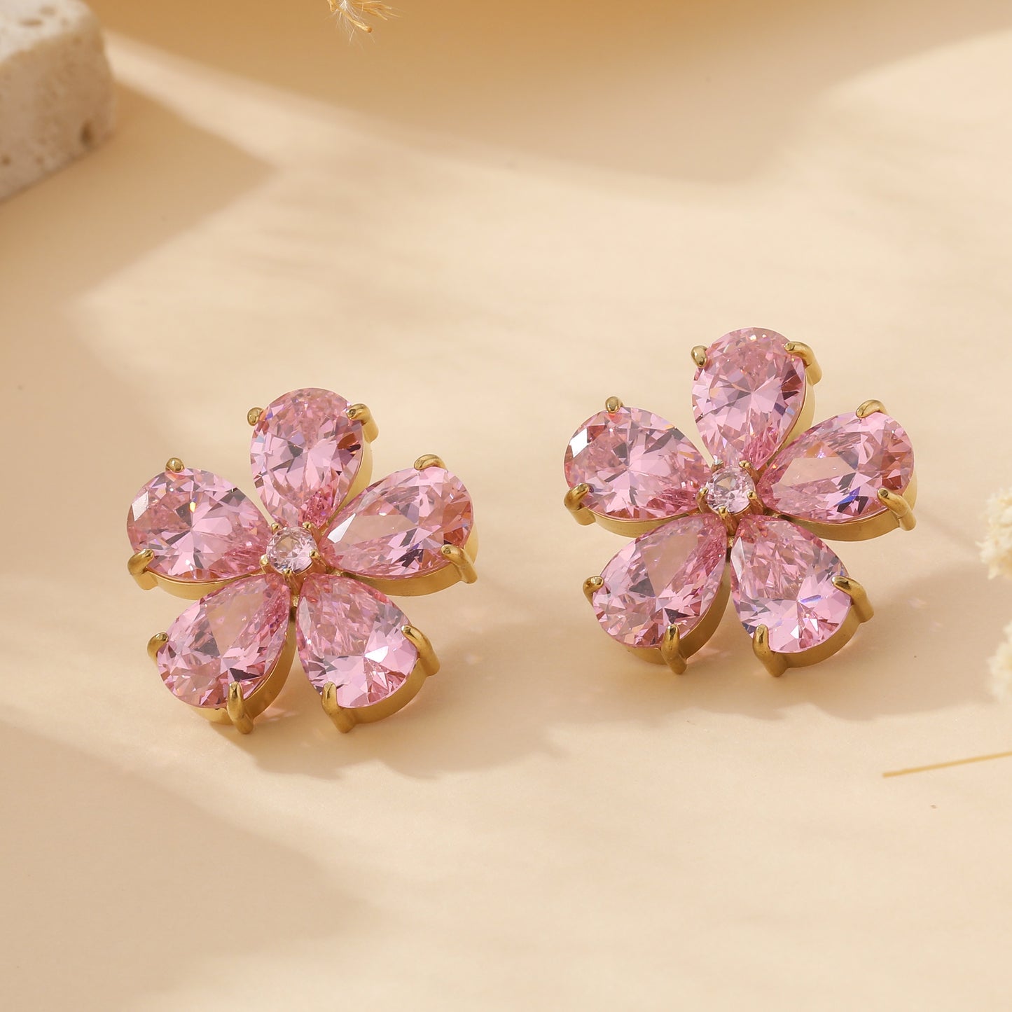 Boucle d’oreille FLEUR STRASS