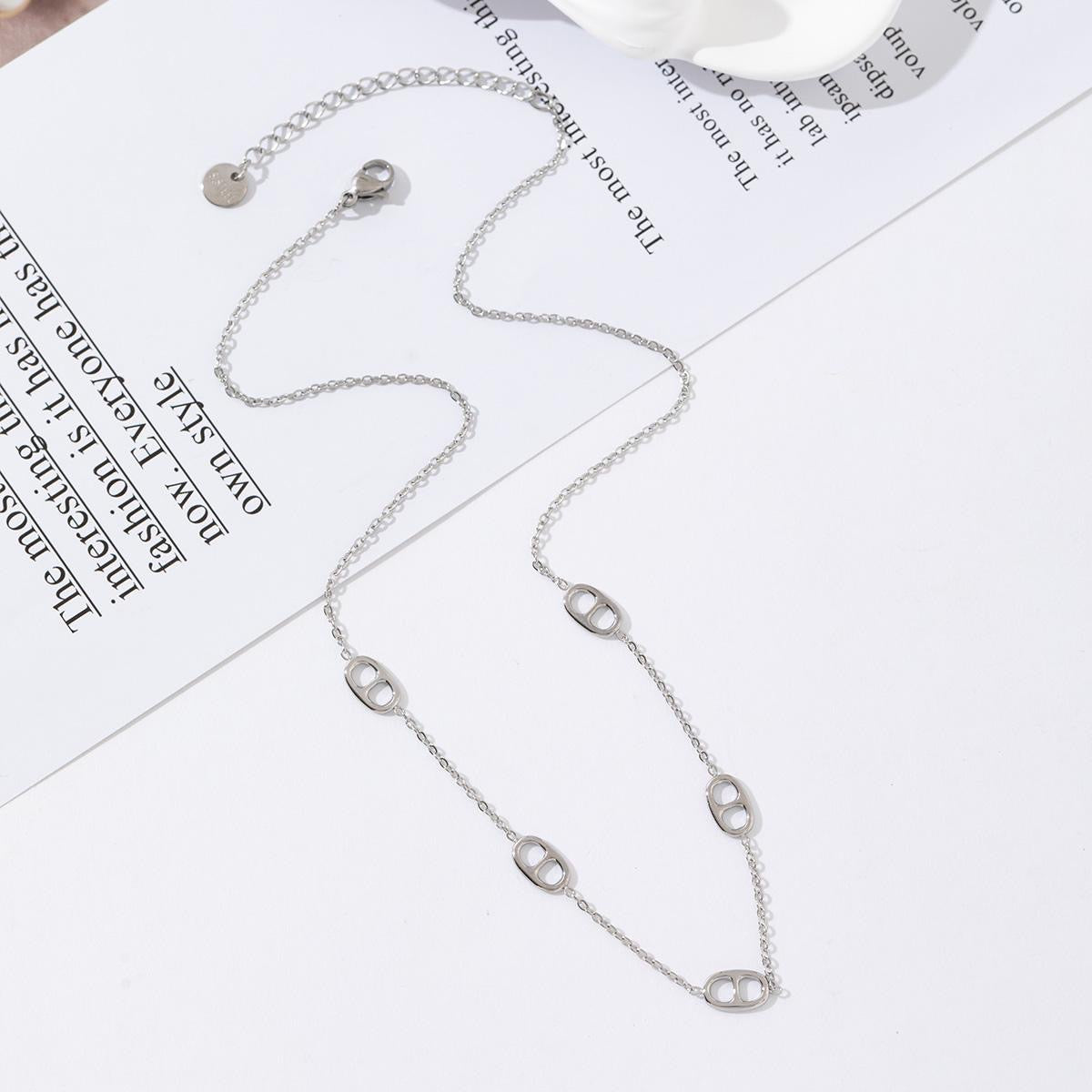 Collier court KARINE