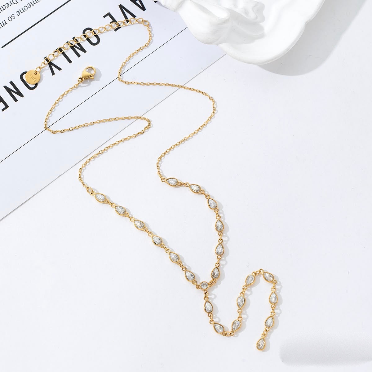 Collier Y LINE