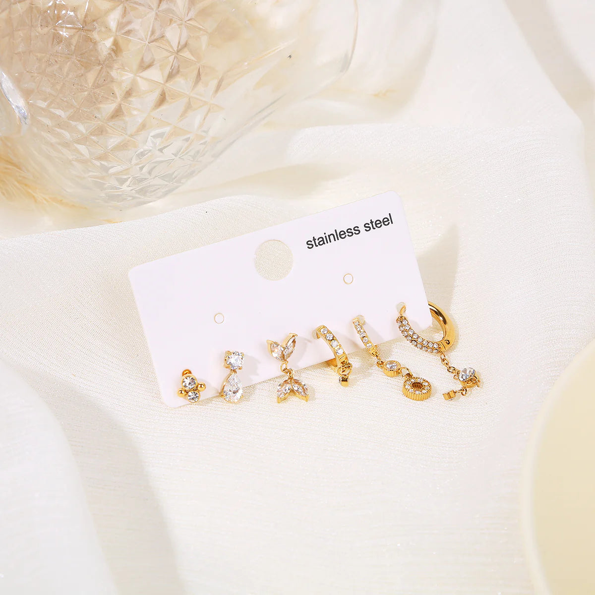 ENSEMBLE BOUCLE D’OREILLE STRASSY