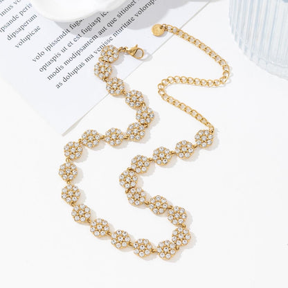 Collier strass fleur
