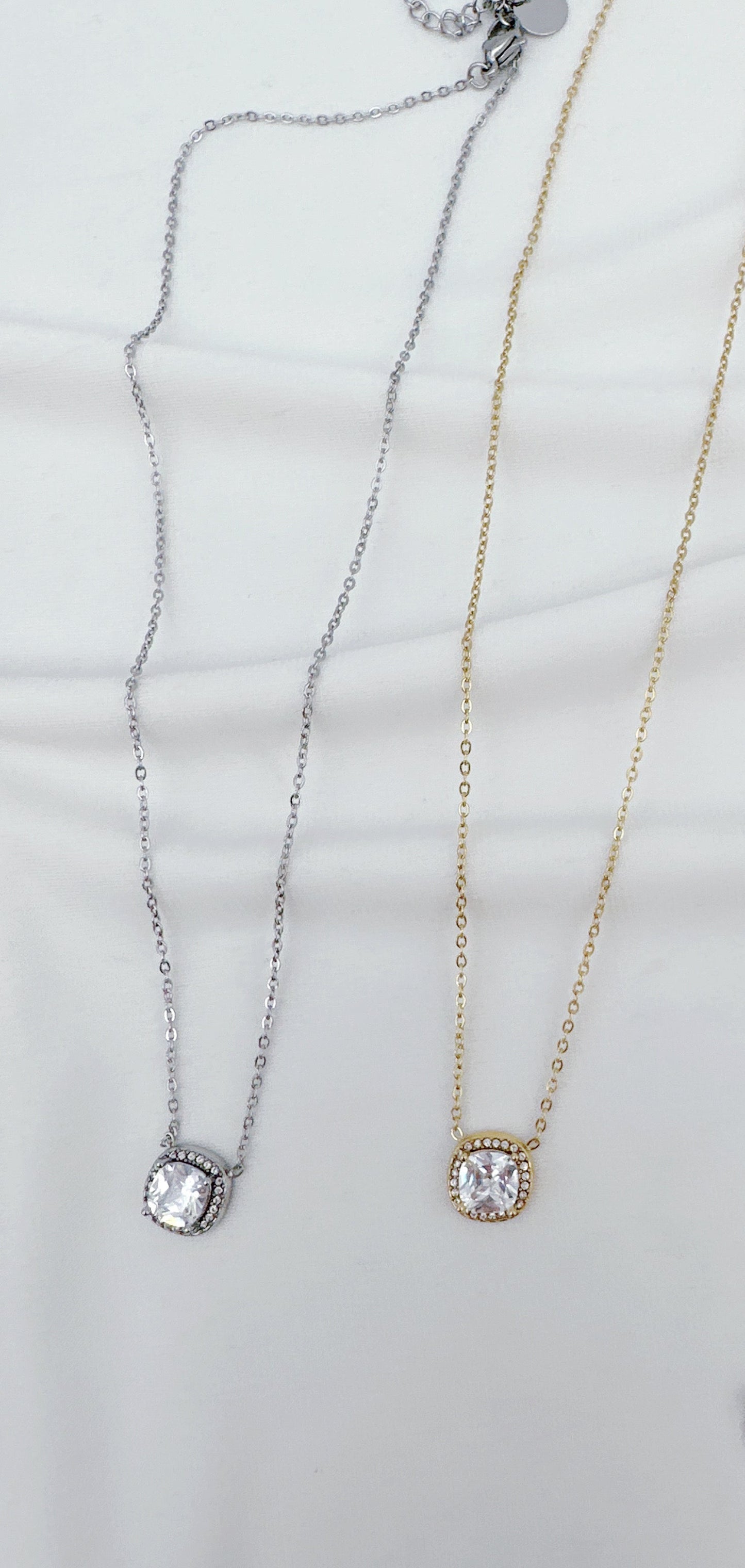 Collier ONY