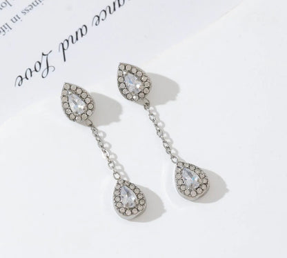 Boucle d’oreille GOUTTE STRASS
