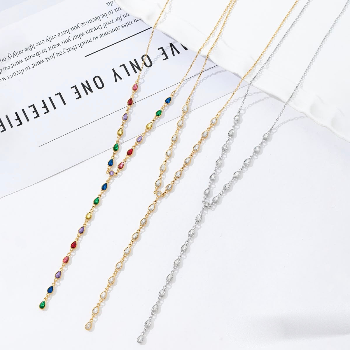 Collier Y LINE