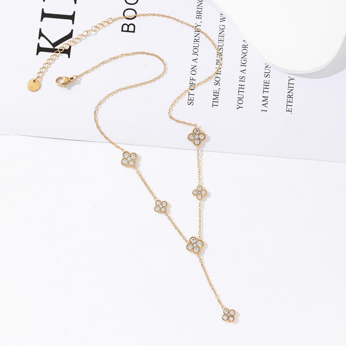 Collier Y STRASSY 2