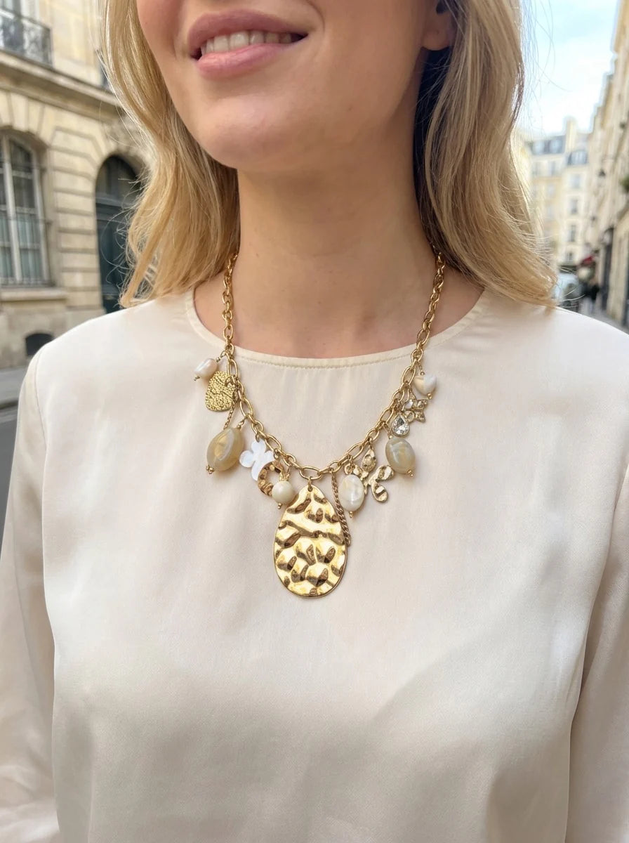 Collier Monica