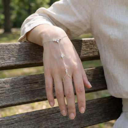 Chaîne de main LARIA