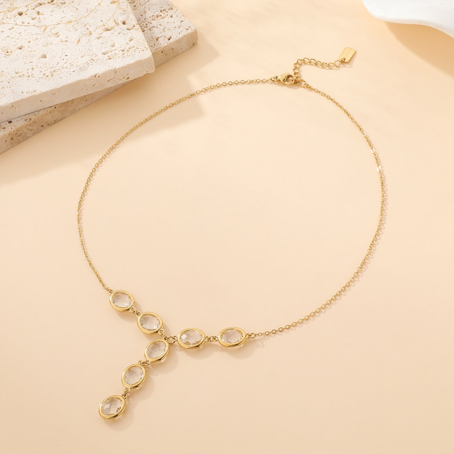Collier Y SANA