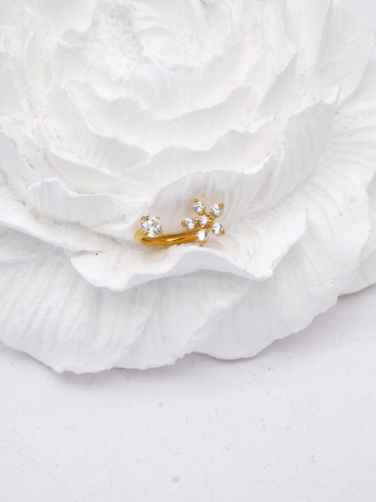 Piercing FLORA