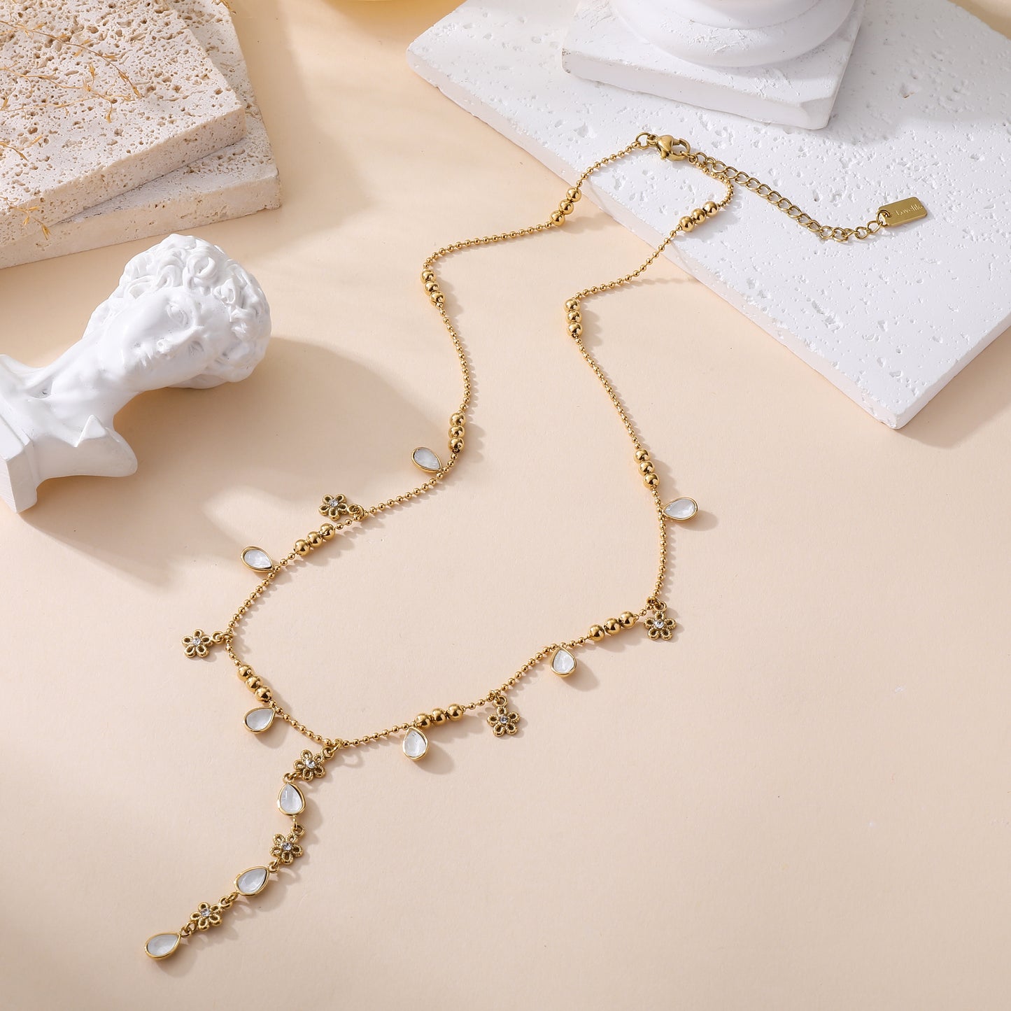 Collier Y LÉA