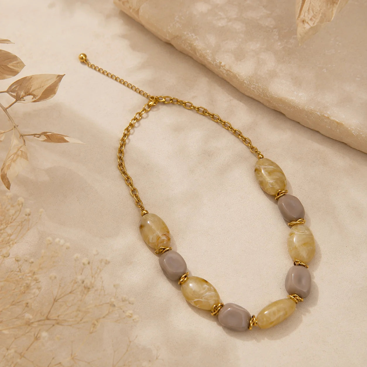 Collier ILANA