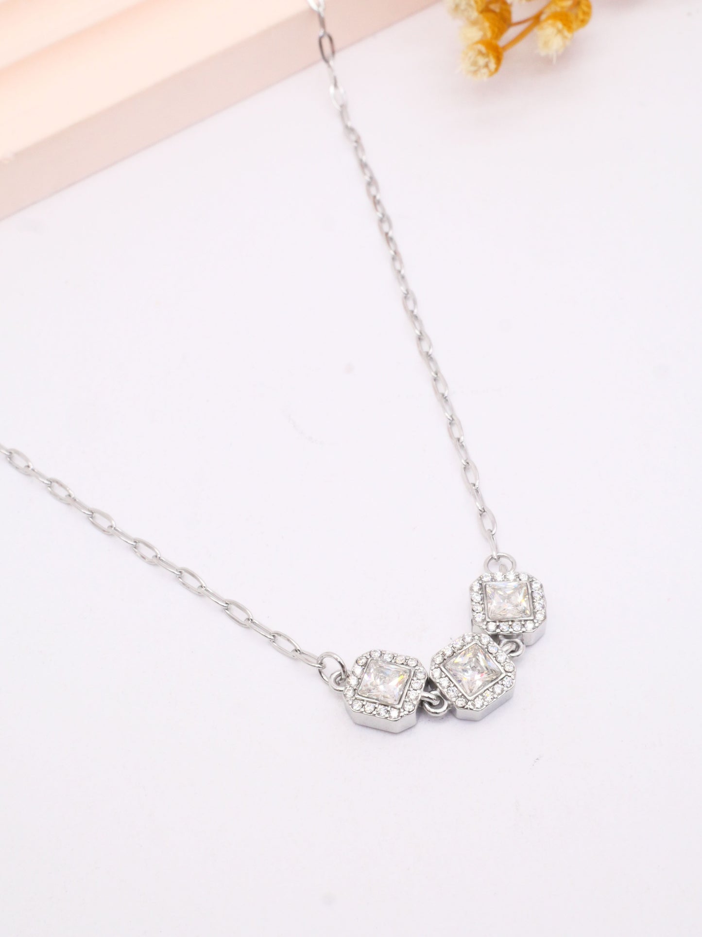 Collier TRINA