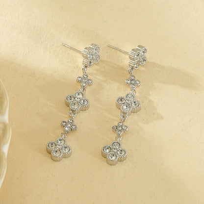 Boucle d’oreille STRASSY