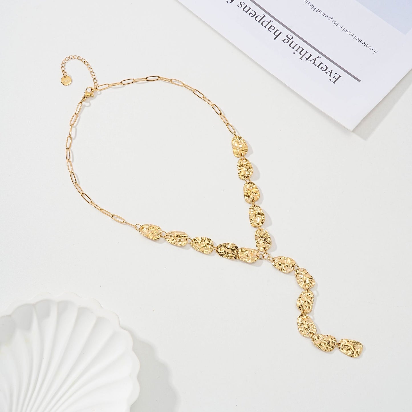 Collier Y LÉA